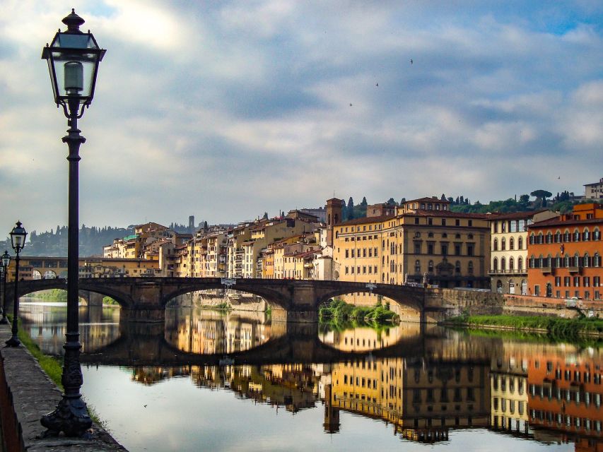 Florence: 2.5 hour Audio Guided Walking Tour led by Host - Guides who add a personal touch