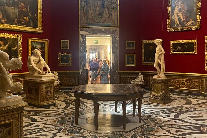 Florence Accademia and Uffizi Tickets with Multilingual Audio App - Using the multilingual audio apps