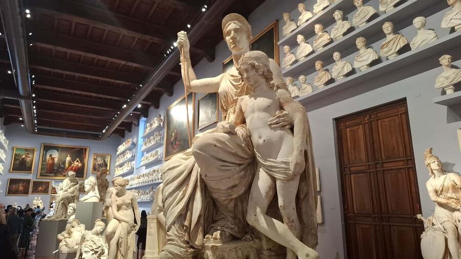 Florence: Accademia Gallery Reserved Entry & Audio Guide - Why reserved entry matters at the Accademia