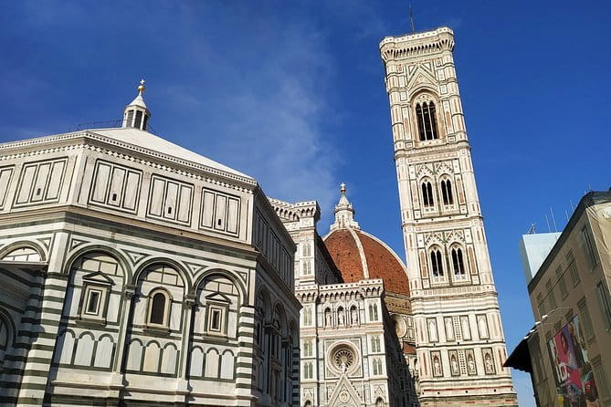 Florence: Best Of - with Tour Leader & Multilingual Audio Guide - A quick orientation to Florence’s old center