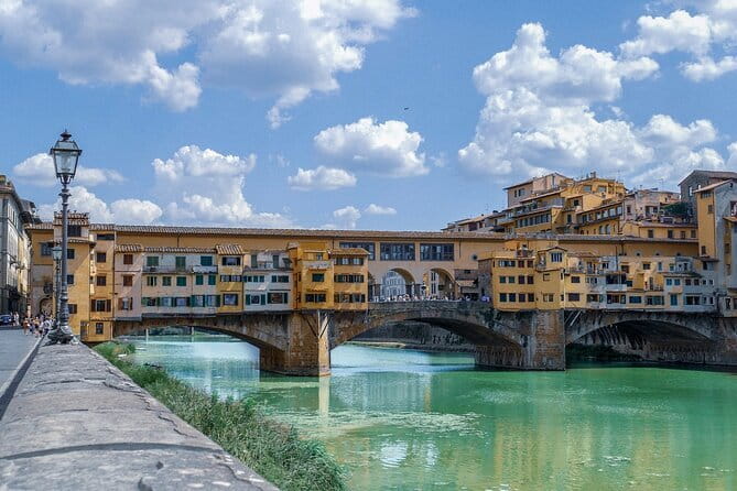 Florence: Best Of - with Tour Leader & Multilingual Audio Guide - What the guide and audio setup add