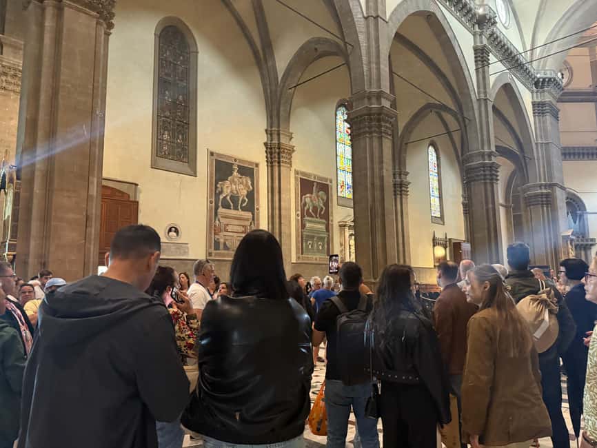 Florence: Duomo Cathedral Hosted Entry with Audio Guide - Using the audio guide app inside the cathedral