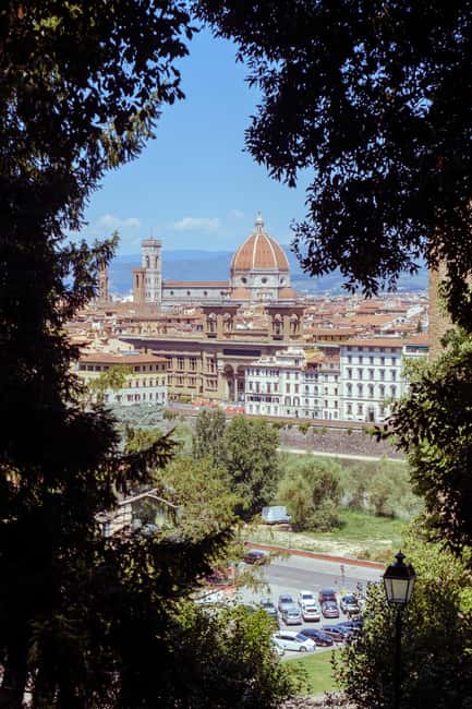 Florence: Eco-Friendly Golf Cart City Tour with Audio Guide - The Vasari Corridor and the Medici world