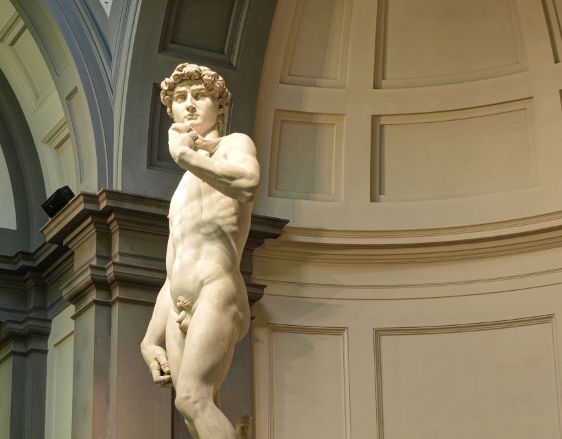 Florence: Uffizi & Accademia Priority Tickets with Audio App - Meeting the host and collecting your tickets