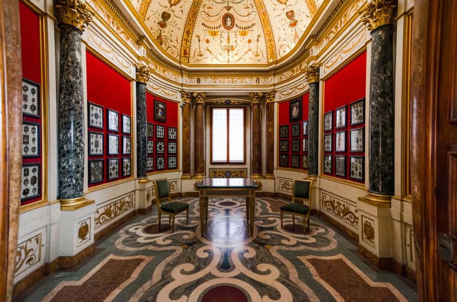 Florence: Uffizi Gallery Reserved Entry Ticket & Audioguide - Botticelli’s Venus and Primavera