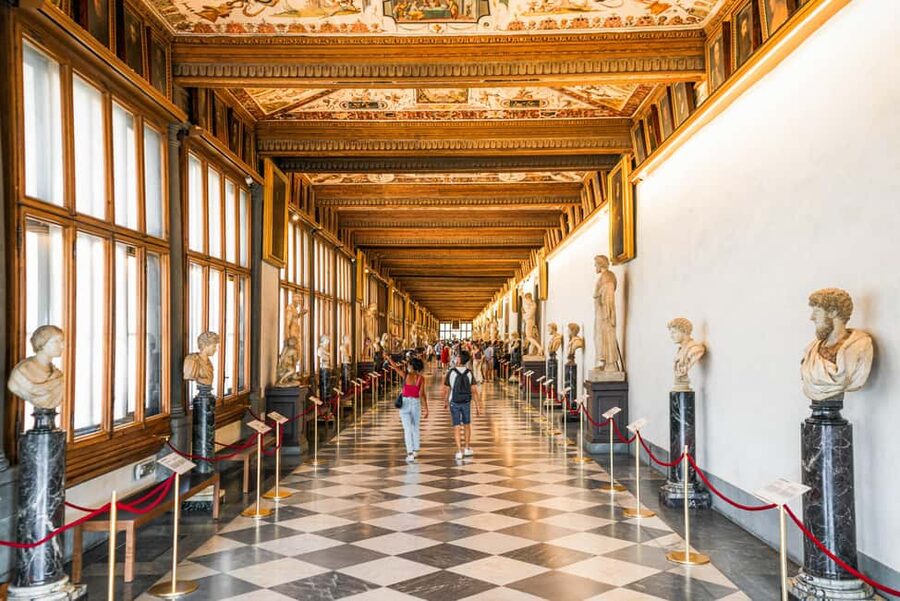 Florence: Uffizi Gallery Reserved Entry Ticket & Audioguide - Leonardo, Michelangelo, Raphael, and Caravaggio