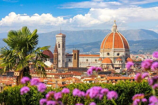 Florence Walking Tour with Audioguide on Your Smartphone - San Lorenzo, Palazzo Medici, and the Medici story