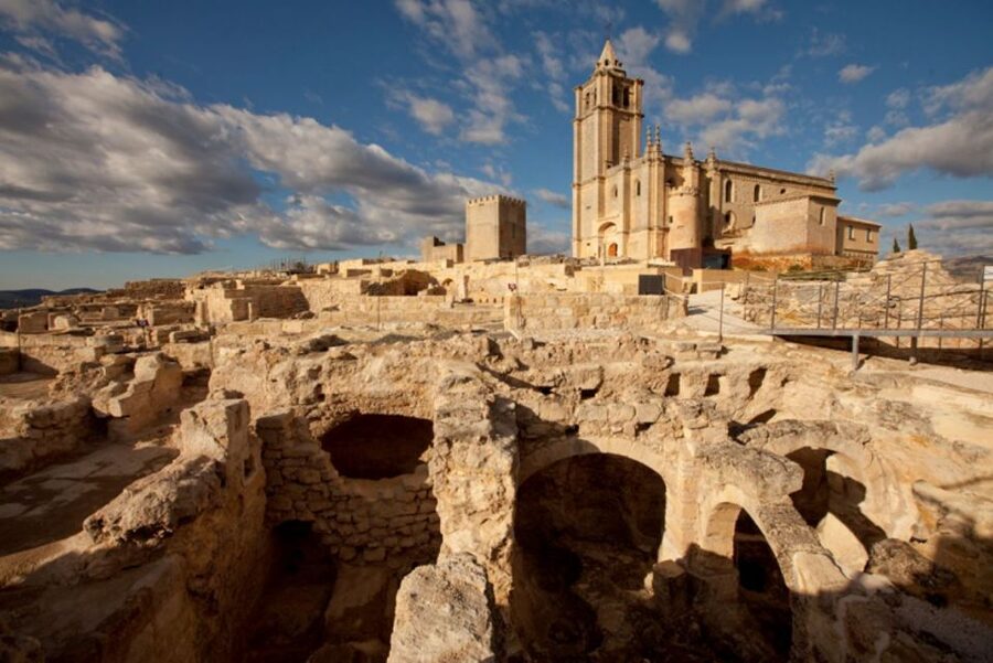 Fortaleza de la Mota Entrance Ticket with Audio Guide - Key points to know before entering