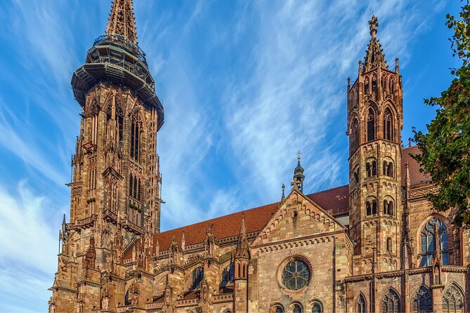 Freiburg Scavenger Hunt and Highlights Self Guided Audio Tour - MarktHalle adds food and a natural pause