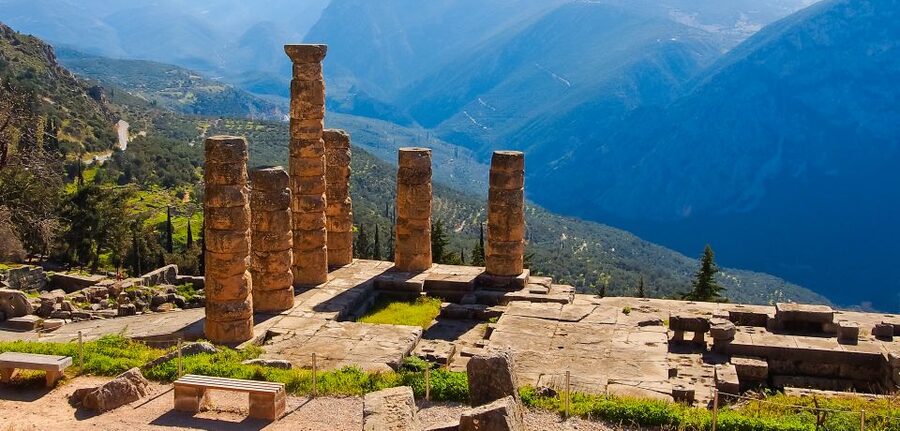 From Athens: Delphi Full Day V.R. Audio Guided Tour - Inside the Delphi Archaeological Museum
