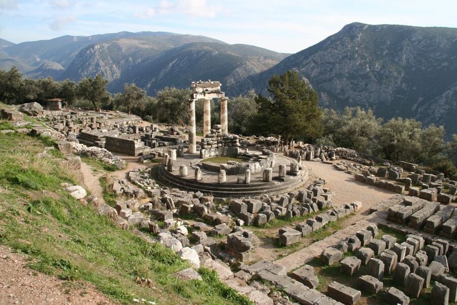 From Athens: Delphi Full Day V.R. Audio Guided Tour - The return to Athens