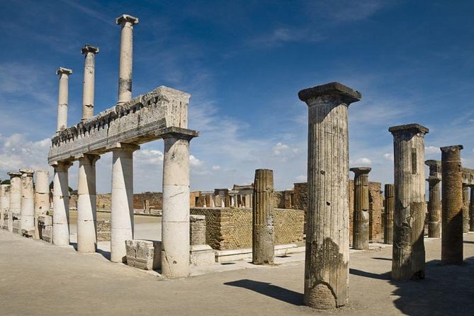 From Naples Explore Pompeii Freely with Your Personal Audioguide - Why four hours changes your Pompeii visit