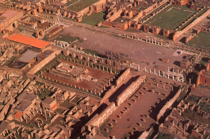 From Naples Explore Pompeii Freely with Your Personal Audioguide - Returning to Naples after the ruins