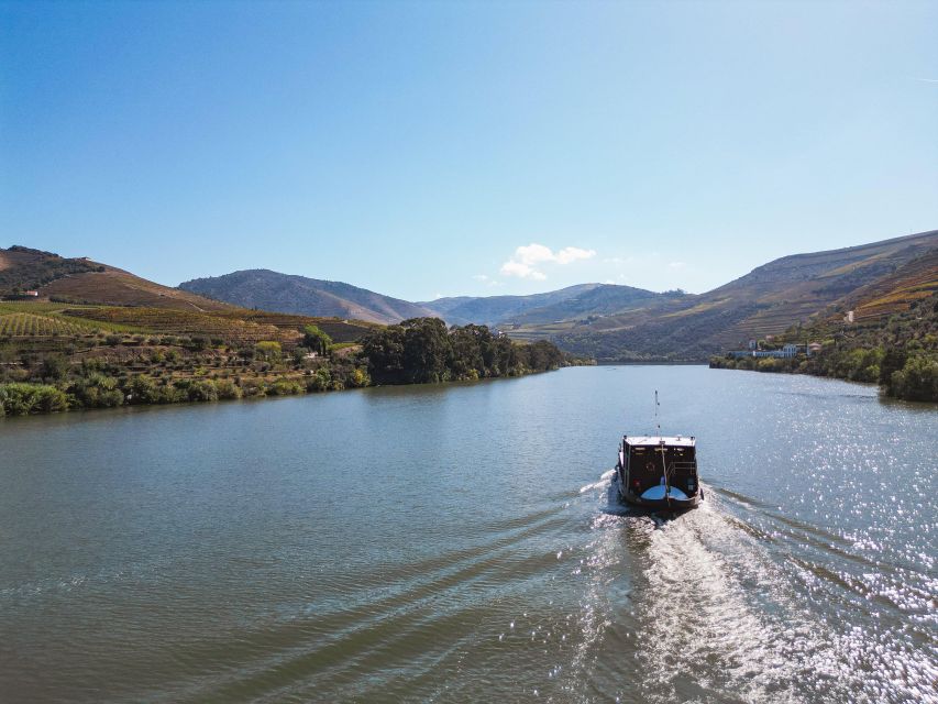 From Pinhão: Douro Valley Rabelo Boat Tour with Audio Guide - Is $17 good value for the time?