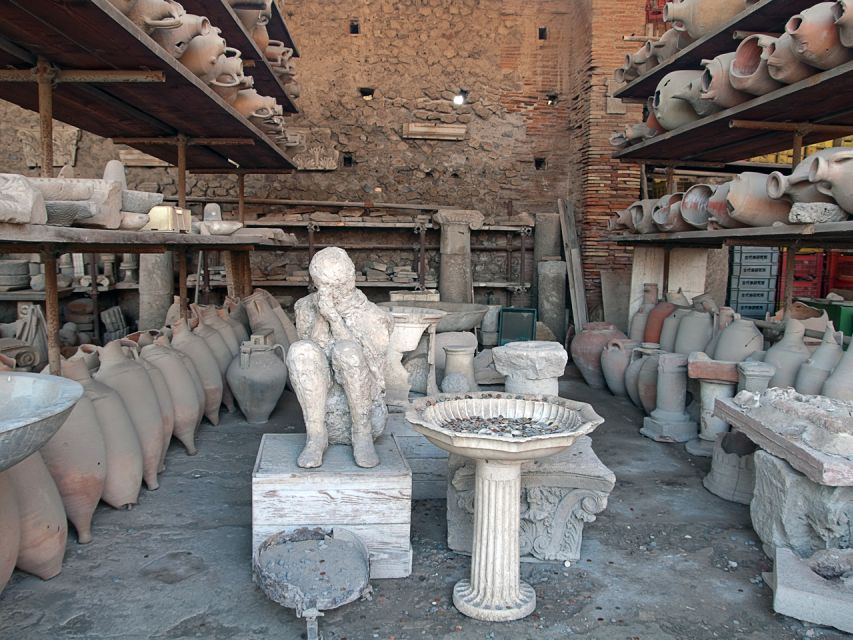 From Salerno: Vesuvius & Pompeii with audioguide - Meeting the coach in Salerno