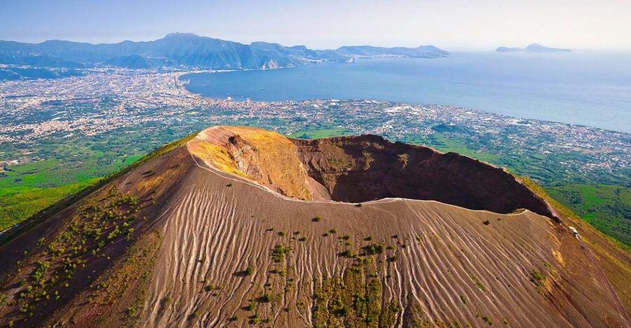 From Salerno: Vesuvius & Pompeii with audioguide - The transfer from volcano to ruins