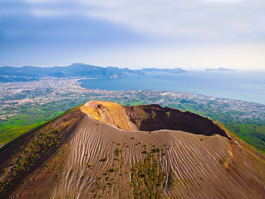 From Salerno: Vesuvius & Pompeii with audioguide - Exploring Pompeii with the audio guide
