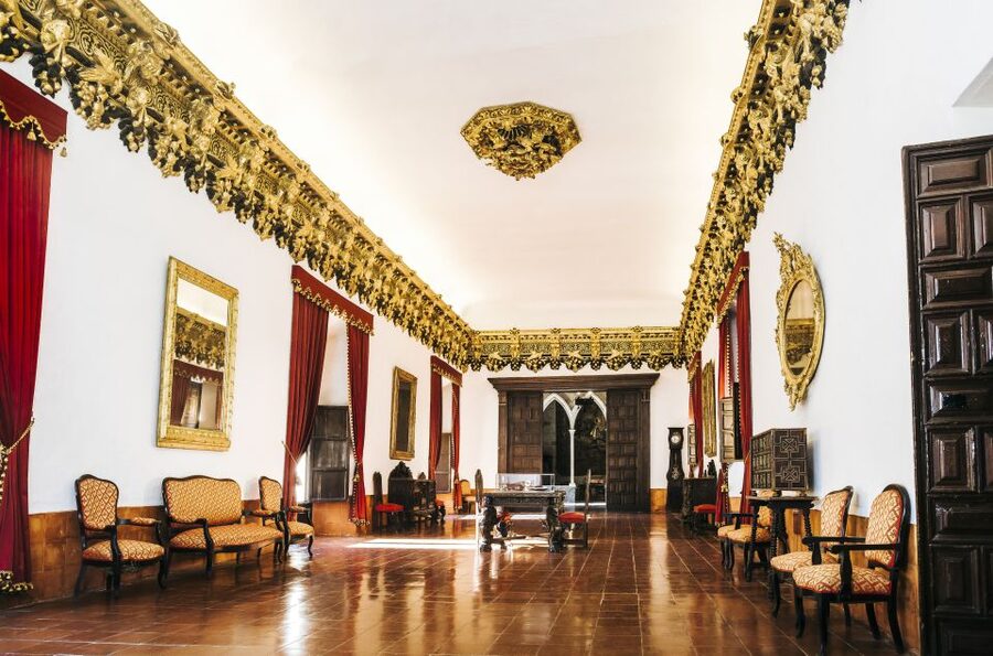 Gandia: Ducal Palace Entry Ticket with Audio Guide - The Golden Gallery and its five decorated rooms