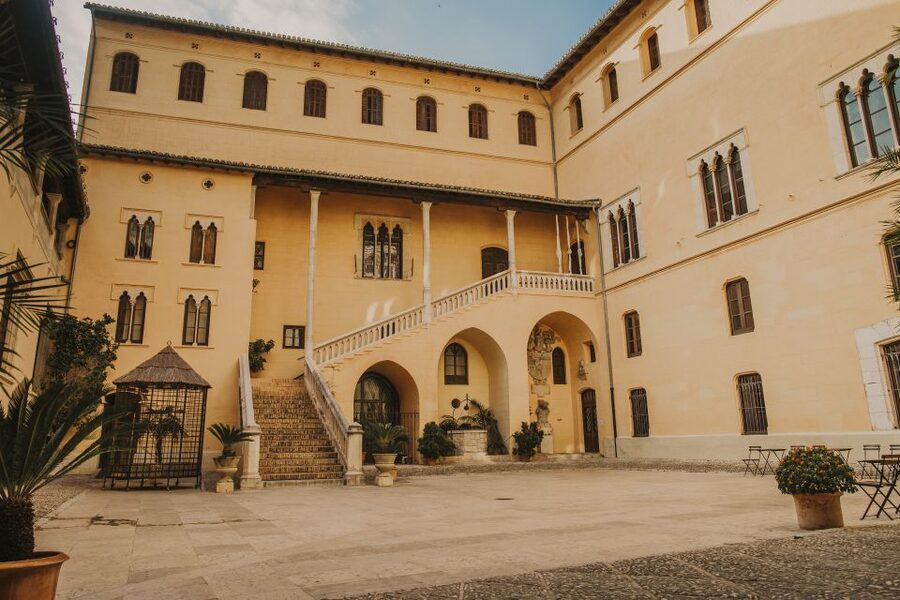 Gandia: Ducal Palace Entry Ticket with Audio Guide - Hall of Eagles, Hall of Crowns, and Holy Chapel