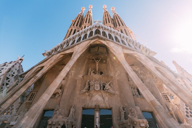 Gaudi and La Sagrada Familia Exterior Self-Guided Audio Tour - Finding the correct location