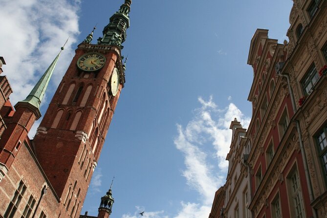 Gdansk Scavenger Hunt and Highlights Self Guided Audio Tour - Starting at the High Gate and Golden Gate