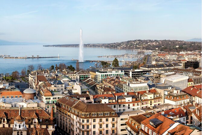 Geneva Scavenger Hunt and Highlights Self Guided Audio Tour - Victoria Hall and choosing where to finish