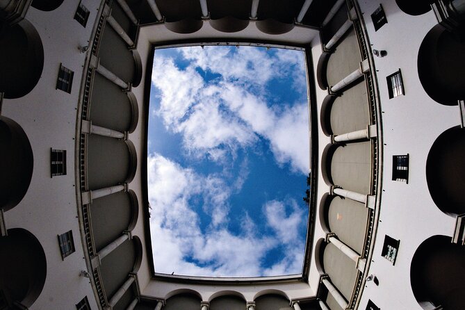 Genova Walking Tour with Audio and Written Guide by a Local - A smart way to get your first look at Genoa