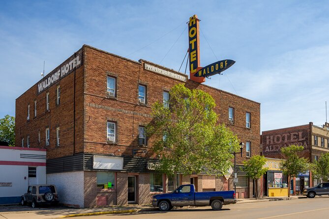 Ghosts of Drumheller: a Smartphone Audio Ghost Tour - Do not miss Drumheller’s giant dinosaur landmarks