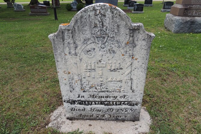 Ghosts of Drumheller: a Smartphone Audio Ghost Tour - How the phone experience works