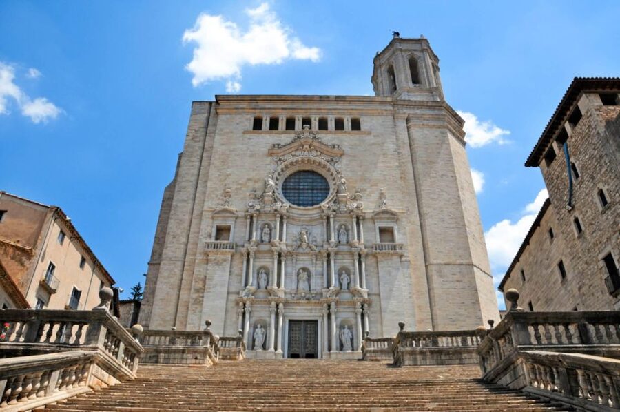 Girona: Self-guided Audio City Tour on Your Phone - What the audio adds to Girona’s old streets