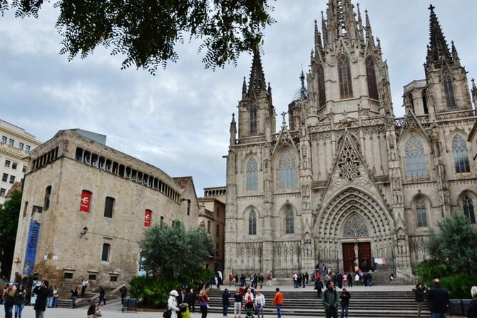 Gothic Quarter Barcelona Tour with Audioguide - A flexible way into Barcelona’s oldest center