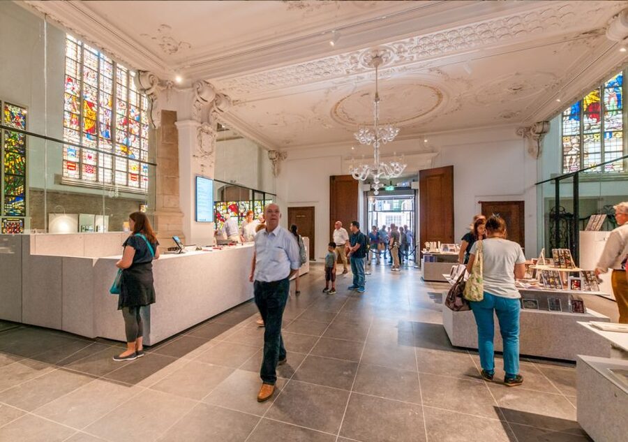 Gouda: Entry Ticket to Church of St. John with Audioguide - How to make the most of the 72 windows