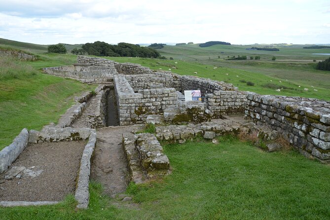 Hadrian's Wall: A Self-Guided Audio Tour along the Ruins - What You See Along the Fort Route