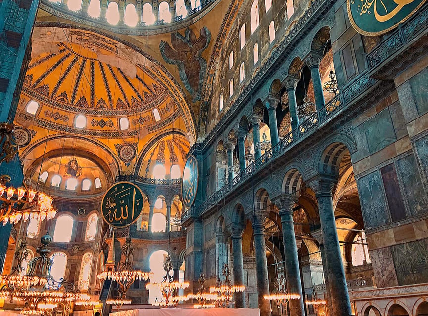 Hagia Sophia & Topkapi Palace Combo Tickets with Audio Guide - What happens at Hagia Sophia