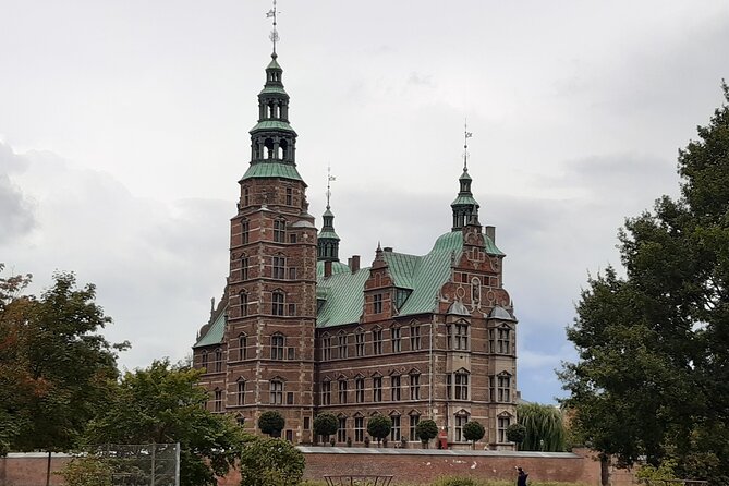 Half Day Self-Guided Audio Walking Private Tour in Copenhagen - Christiansborg: power, palace, and three outdoor views