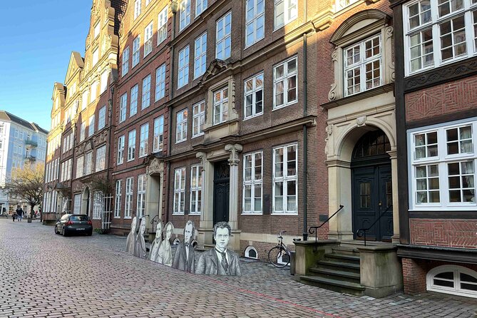 Hamburg's Historical Highlights: A Self-Guided Audio Tour - How the VoiceMap format works