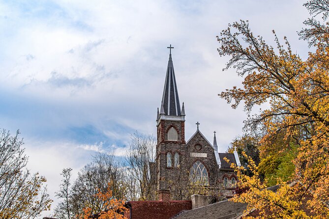 Harpers Ferry Audio Tour History, Ruins and River Views - Starting at the Appalachian Trail headquarters
