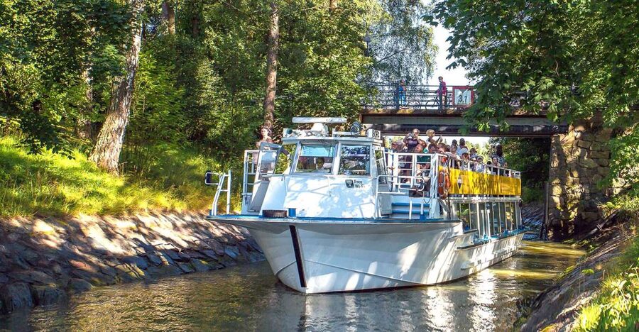 Helsinki: Sightseeing Canal Cruise with Audio Commentary - Key points to know before you sail