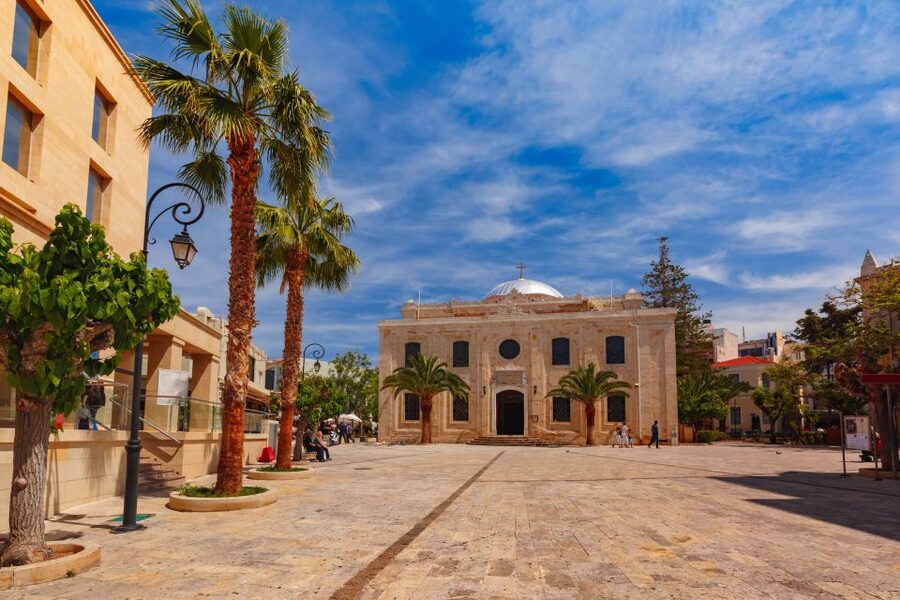 Heraklion: Mobile Self-Guided Audio Sightseeing Tour - What $11 buys you