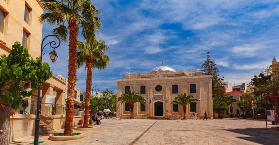 Heraklion: Mobile Self-Guided Audio Sightseeing Tour - Who will get the most from this audio tour