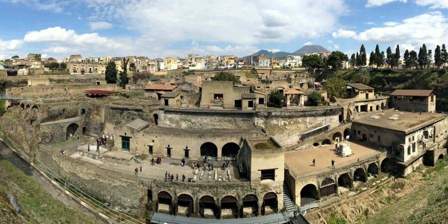 Herculaneum: Skip-the-Line Entry Ticket with Audio Guide - The houses, mosaics, and painted walls