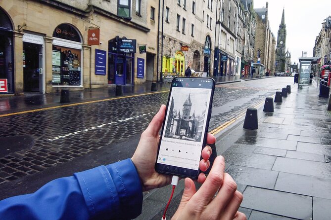 Highlights from Edinburgh’s Old Town: A Self-Guided Audio Tour - Walking the Royal Mile, Edinburgh’s main spine