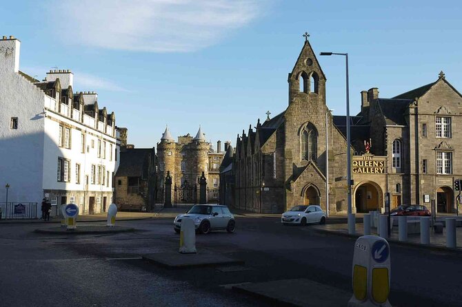 Highlights from the Royal Mile: A Self-Guided Audio Tour - Ending at the Palace of Holyroodhouse