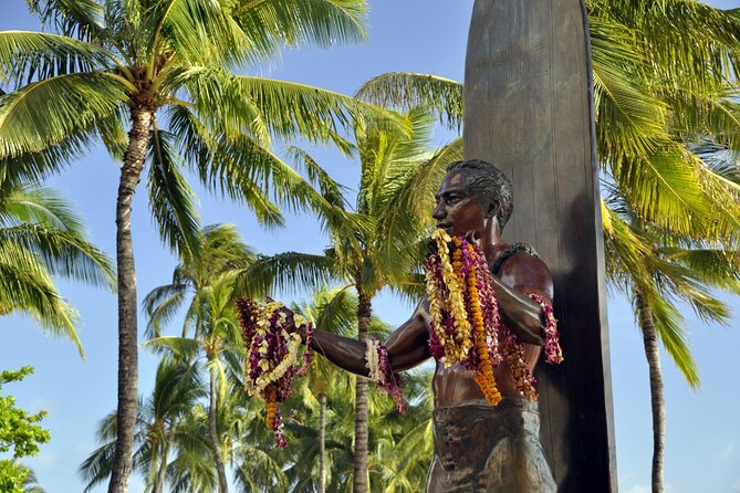 Honolulu's Waikiki Self-Guided Walking Audio Tour - Historic hotels and a famous unsolved crime