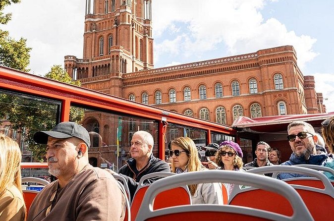 Hop-on Hop-off Berlin Tour with Audio Guide - The Spree, government quarter, and Tiergarten