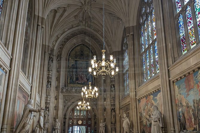 Houses of Parliament Ticket & Political London Audio Guide - Meeting at the George V Statue