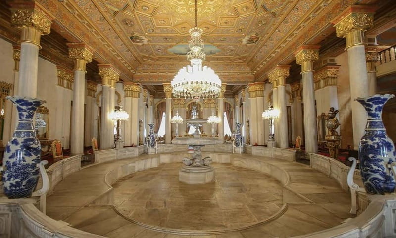 Istanbul: Beylerbeyi Palace Skip-the-Line Ticket & Audio … - The gardens and Bosphorus views