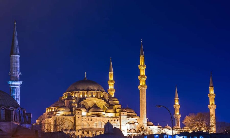 Istanbul: Blue Mosque Guided Tour & Süleymaniye Audio Guide - Walking from Sultanahmet to Süleymaniye