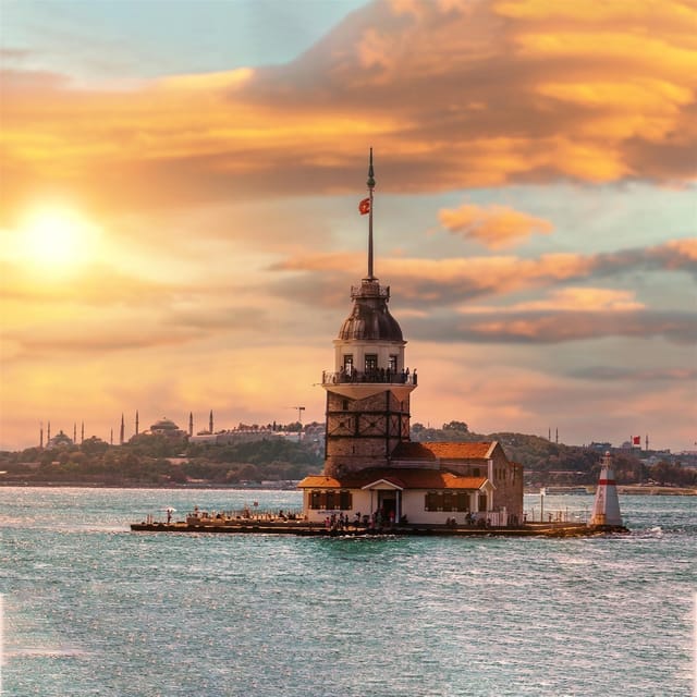 Istanbul: Bosphorus Cruise from Europe or Asia & Audio Guide - What the 90-minute boat ride is like