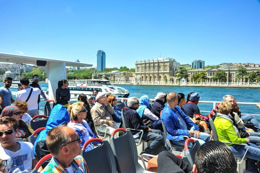 Istanbul: Bosphorus Cruise w/Audio Guide and Sunset Option - Meeting Near Hagia Sophia Without Losing Time